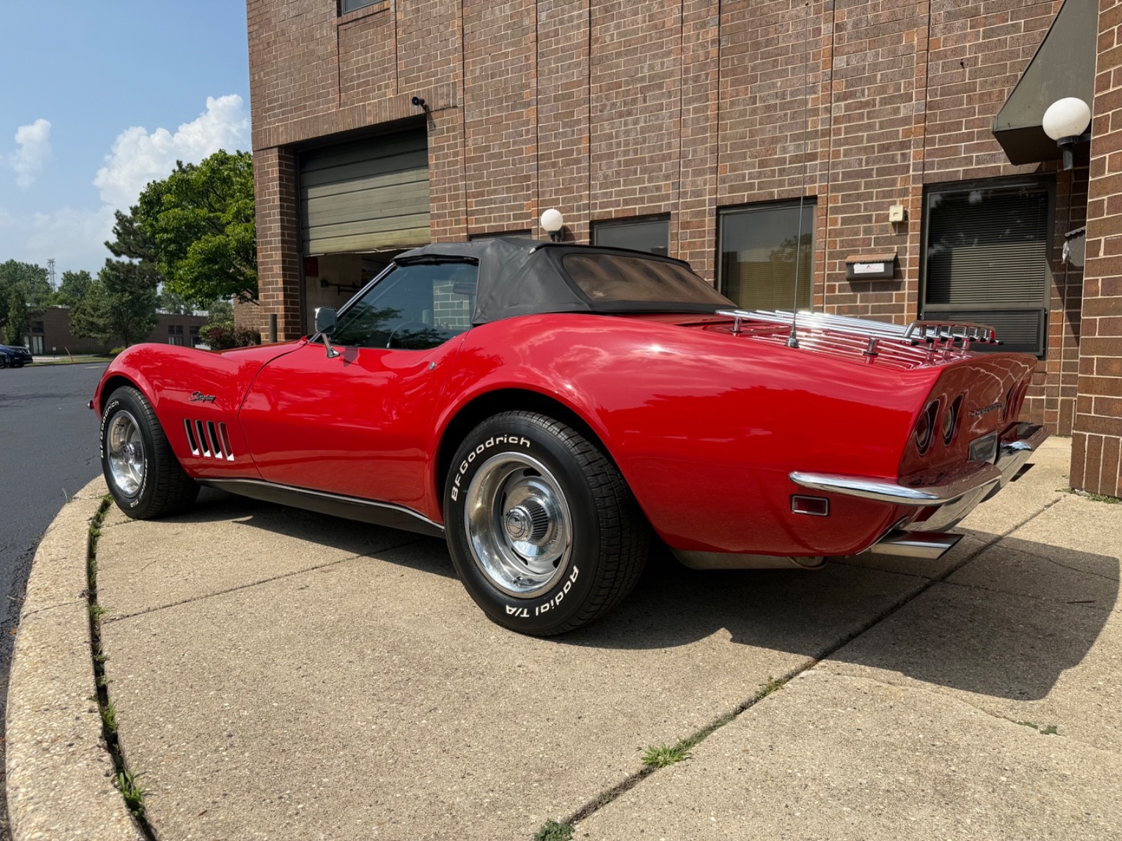 Chevrolet-Corvette-1969-Convertible-3
