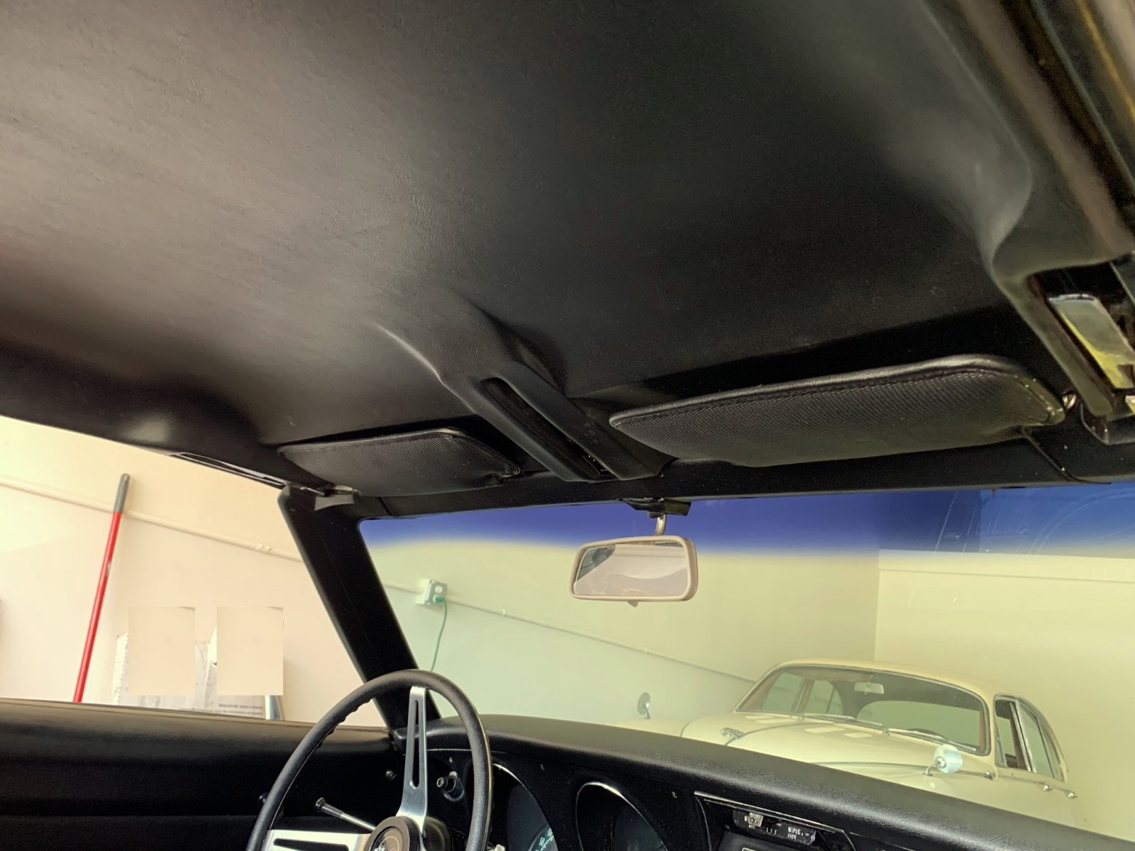 Chevrolet-Corvette-1969-Convertible-32