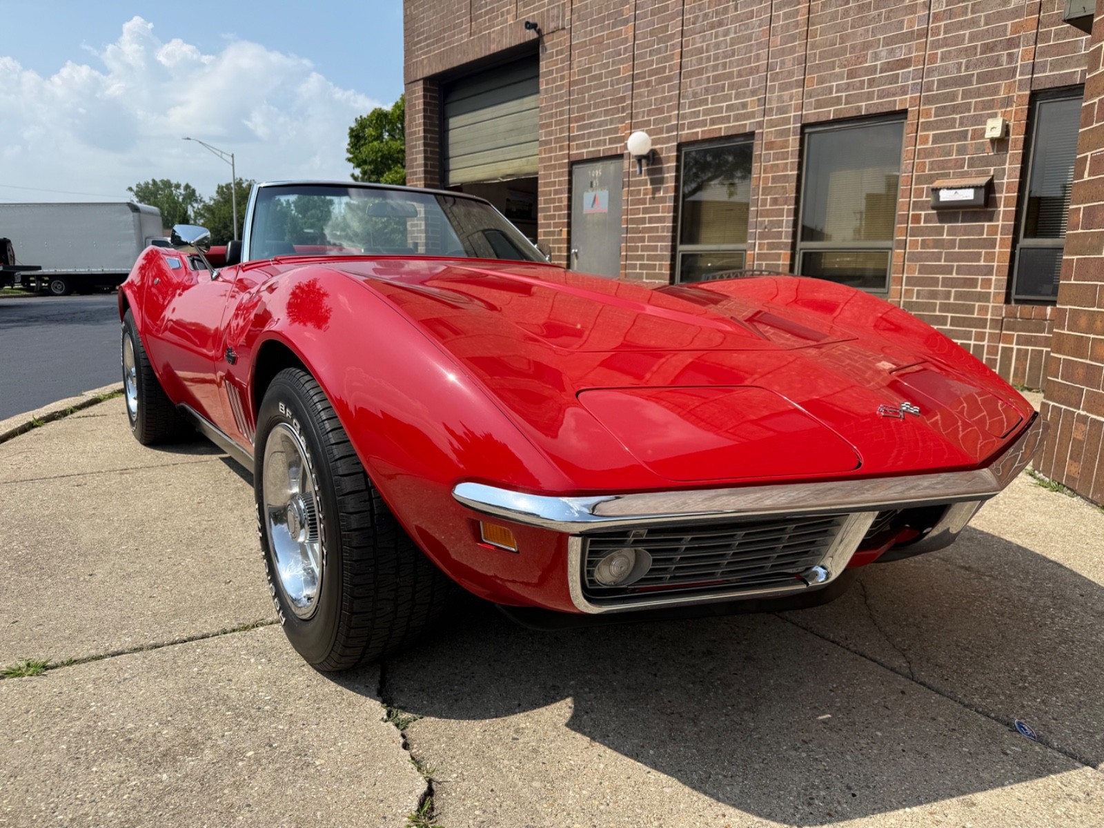 Chevrolet-Corvette-1969-Convertible-7