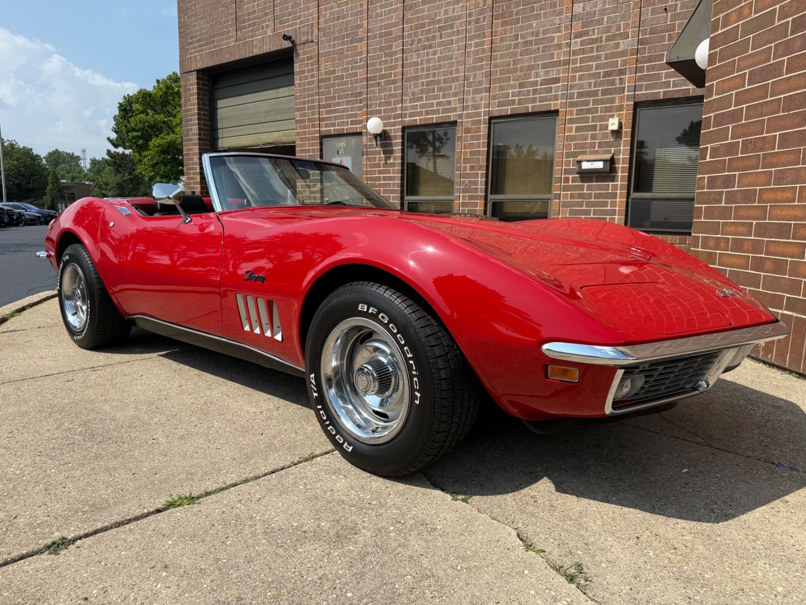 Chevrolet-Corvette-1969-Convertible-8
