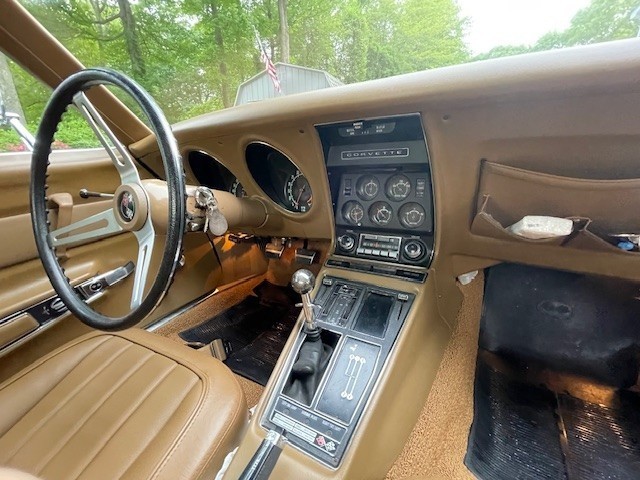 Chevrolet-Corvette-1969-Convertible-9