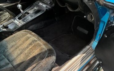 Chevrolet-Corvette-1969-Coupe-11