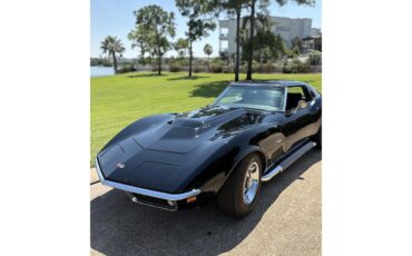 Chevrolet-Corvette-1969-Tuxedo-Black-Black-1