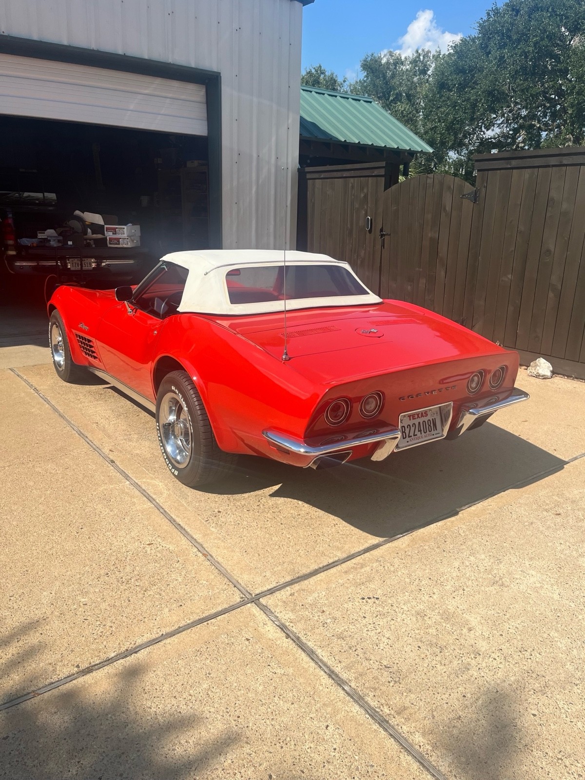 Chevrolet-Corvette-1970-Convertible-11