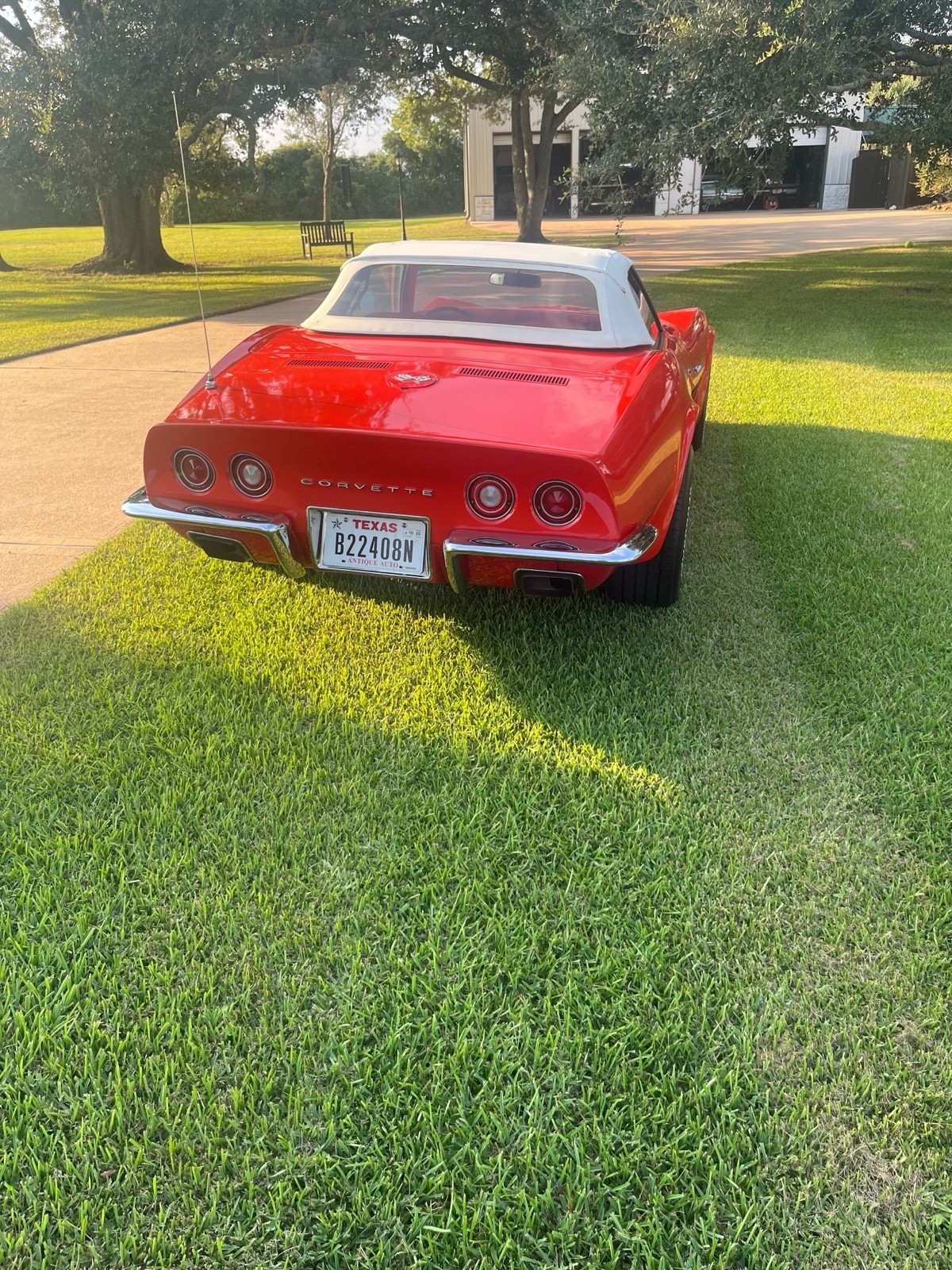 Chevrolet-Corvette-1970-Convertible-2