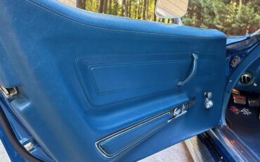 Chevrolet-Corvette-1971-Bridgehampton-Blue-Blue-11