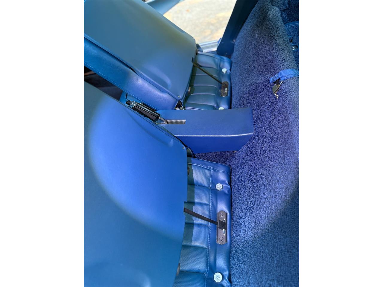 Chevrolet-Corvette-1971-Bridgehampton-Blue-Blue-16