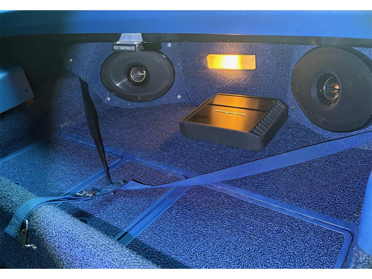 Chevrolet-Corvette-1971-Bridgehampton-Blue-Blue-17