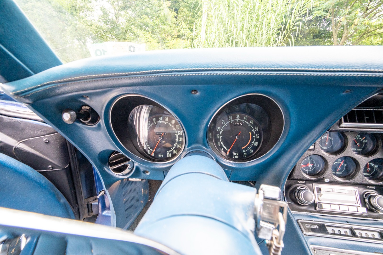 Chevrolet-Corvette-1971-Coupe-10
