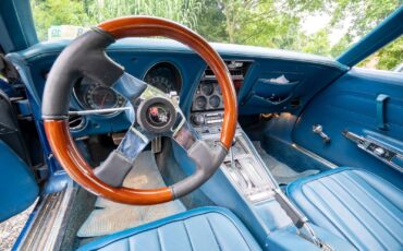 Chevrolet-Corvette-1971-Coupe-11