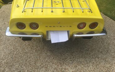 Chevrolet-Corvette-1971-Coupe-2