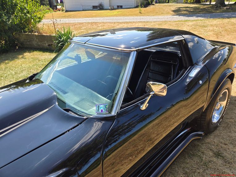 Chevrolet-Corvette-1972-Black-Black-15