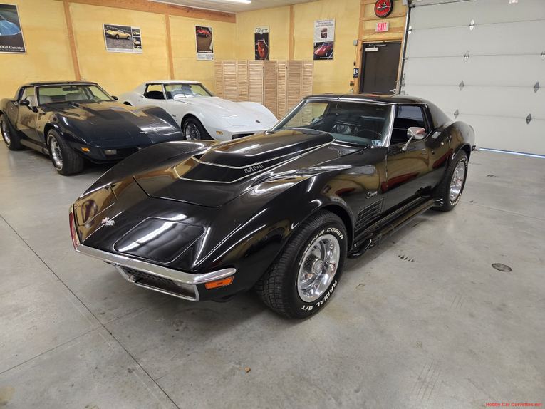 Chevrolet-Corvette-1972-Black-Black-24