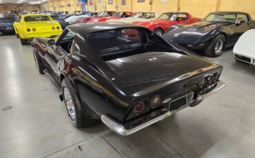 Chevrolet-Corvette-1972-Black-Black-26
