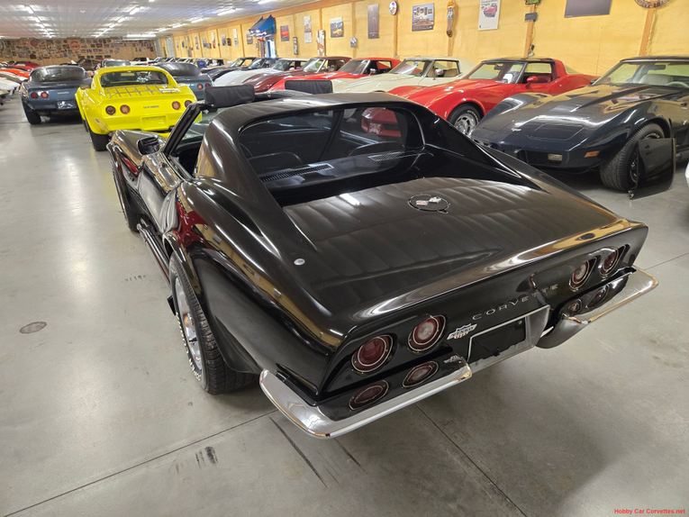 Chevrolet-Corvette-1972-Black-Black-35