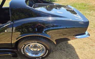 Chevrolet-Corvette-1972-Black-Black-7