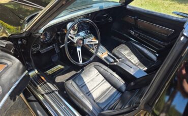Chevrolet-Corvette-1972-Black-Black-9