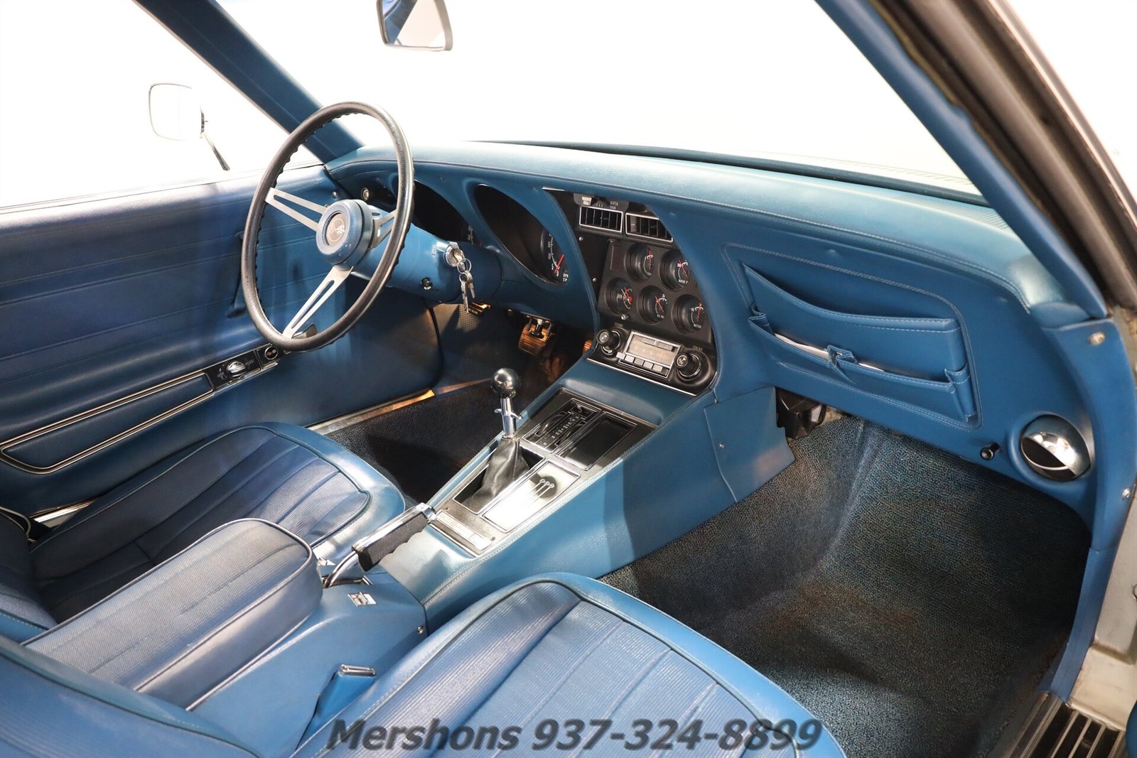 Chevrolet-Corvette-1972-Coupe-1