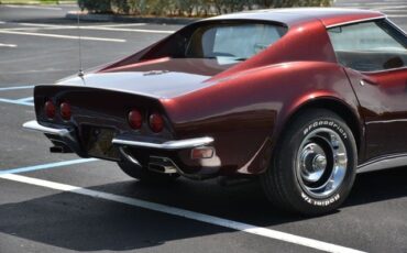 Chevrolet-Corvette-1972-Coupe-10