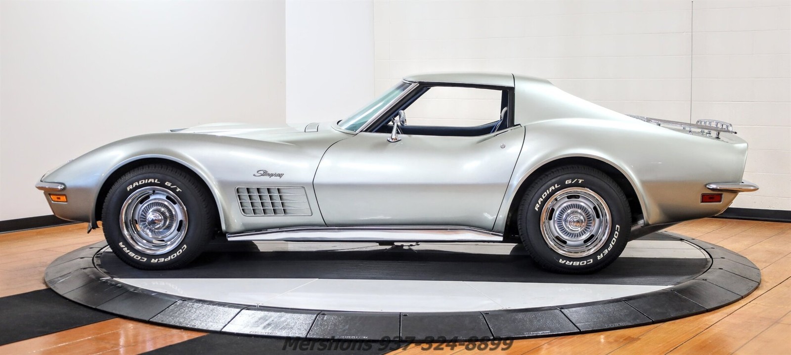 Chevrolet-Corvette-1972-Coupe-10