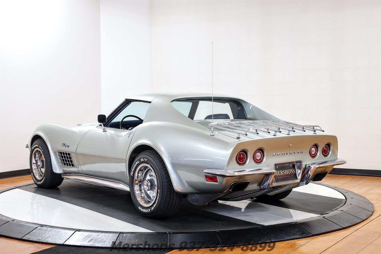 Chevrolet-Corvette-1972-Coupe-11