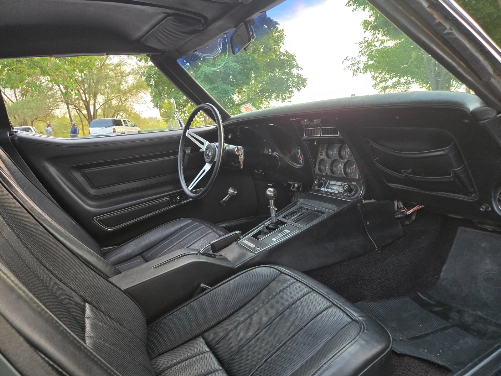 Chevrolet-Corvette-1972-Coupe-12