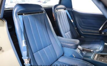Chevrolet-Corvette-1972-Coupe-14