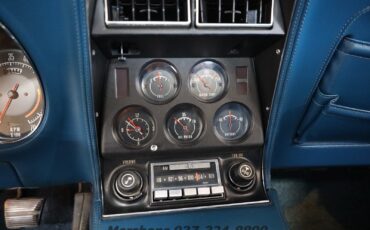 Chevrolet-Corvette-1972-Coupe-15
