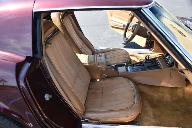 Chevrolet-Corvette-1972-Coupe-18