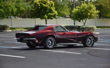 Chevrolet-Corvette-1972-Coupe-2