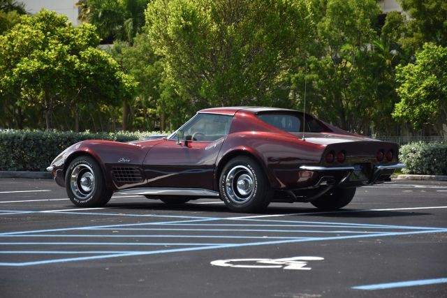 Chevrolet-Corvette-1972-Coupe-3