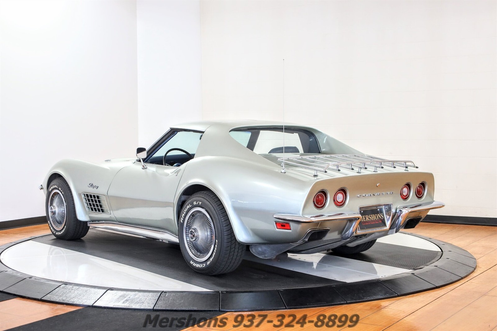 Chevrolet-Corvette-1972-Coupe-4