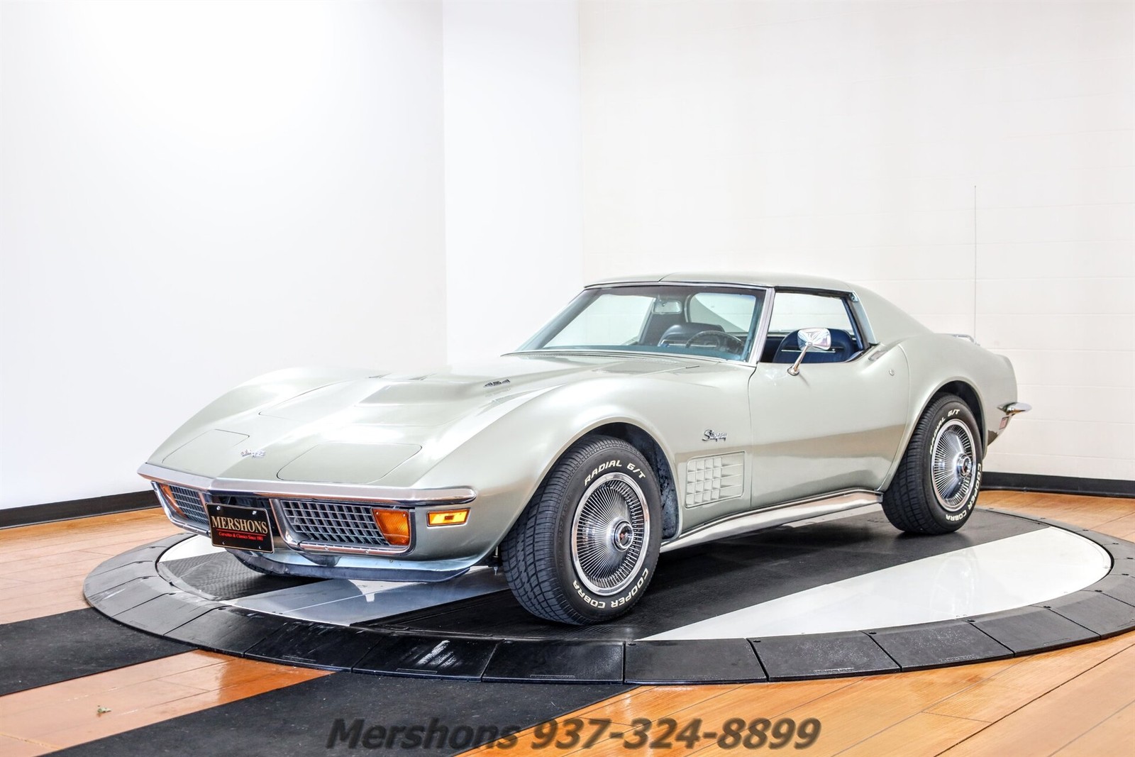 Chevrolet-Corvette-1972-Coupe