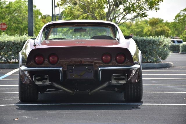 Chevrolet-Corvette-1972-Coupe-7