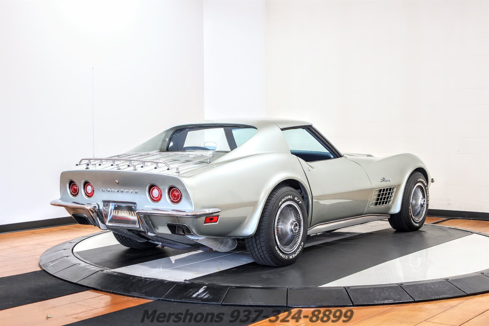 Chevrolet-Corvette-1972-Coupe-8