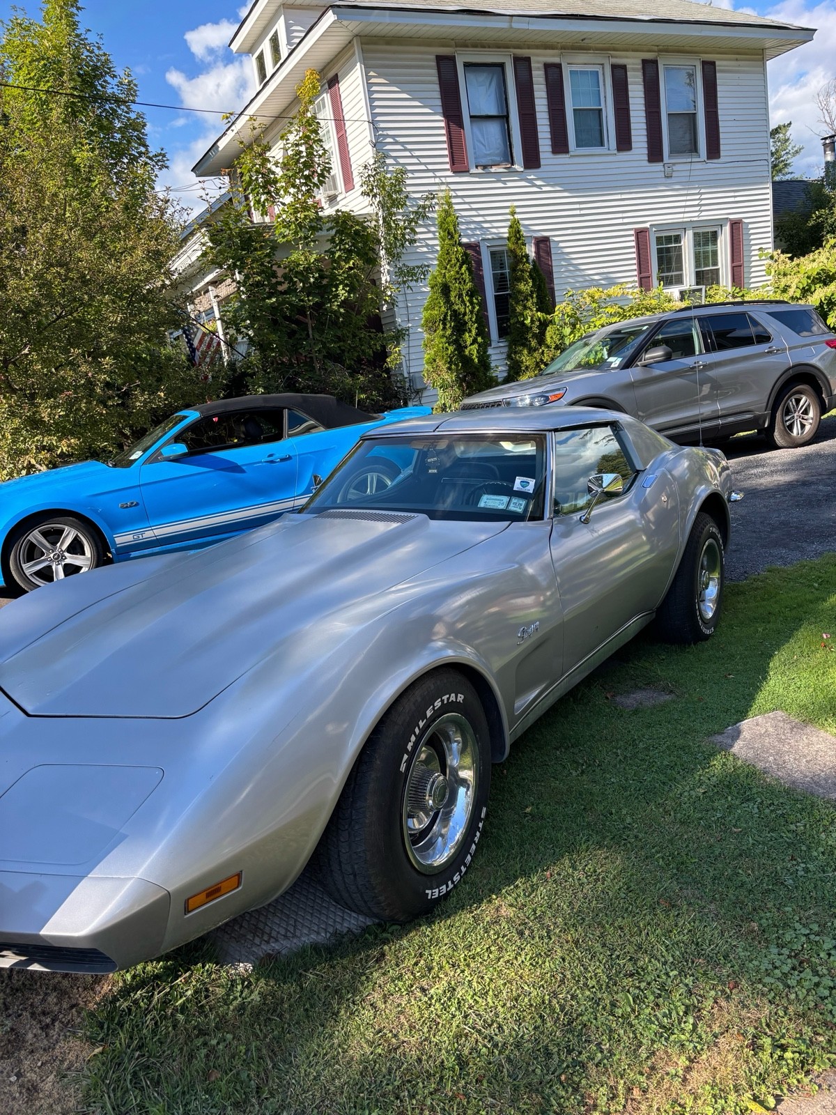 Chevrolet-Corvette-1973-2