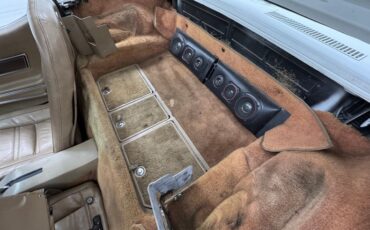 Chevrolet-Corvette-1973-Classic-White-Medium-Saddle-45