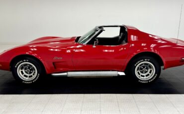 Chevrolet-Corvette-1973-Coupe-2