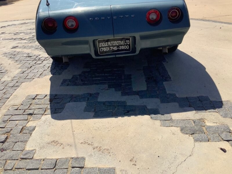 Chevrolet-Corvette-1974-Convertible-12