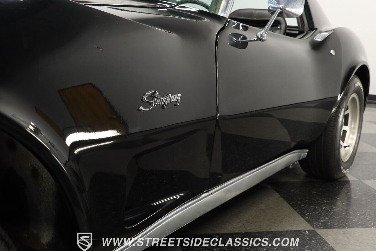 Chevrolet-Corvette-1974-Coupe-20