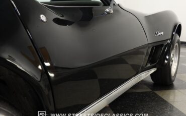 Chevrolet-Corvette-1974-Coupe-25
