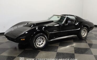Chevrolet-Corvette-1974-Coupe-5