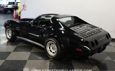 Chevrolet-Corvette-1974-Coupe-6