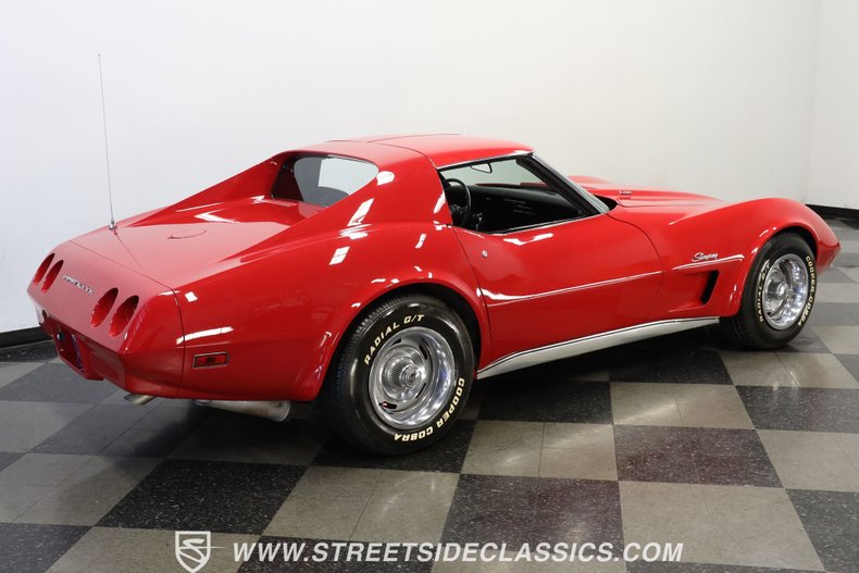 Chevrolet-Corvette-1974-Red-Black-10