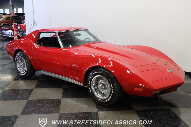 Chevrolet-Corvette-1974-Red-Black-12