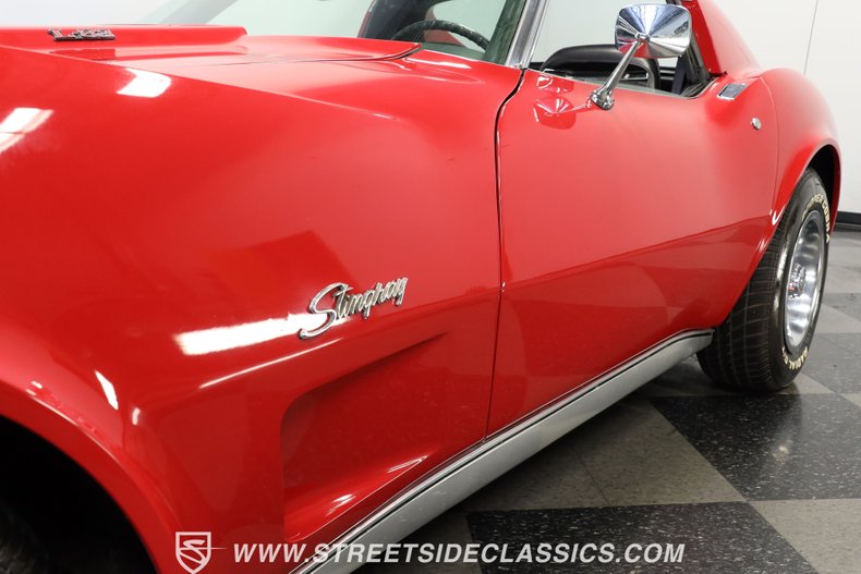 Chevrolet-Corvette-1974-Red-Black-20