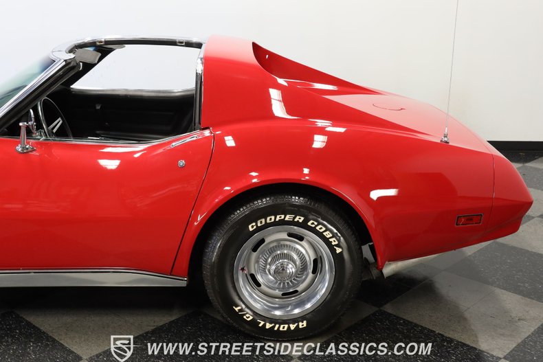 Chevrolet-Corvette-1974-Red-Black-22