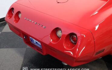 Chevrolet-Corvette-1974-Red-Black-23