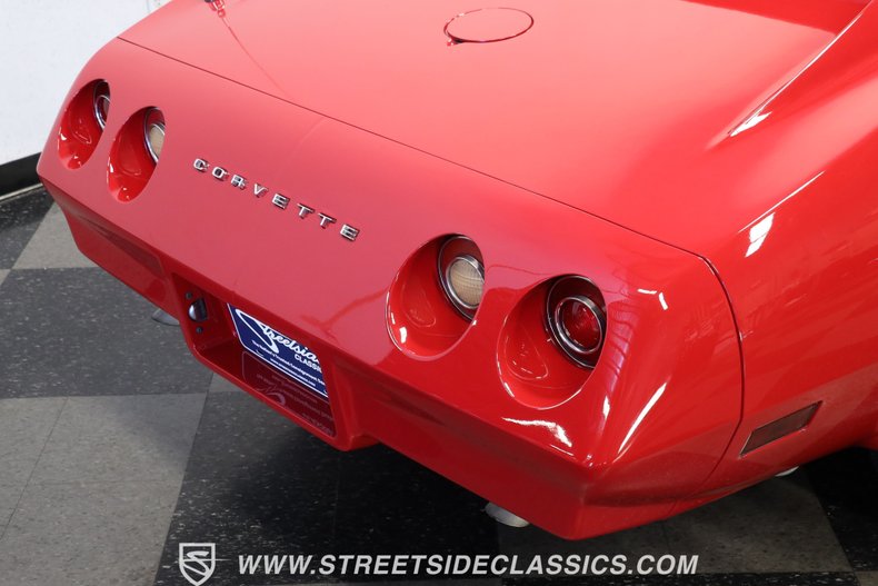 Chevrolet-Corvette-1974-Red-Black-23