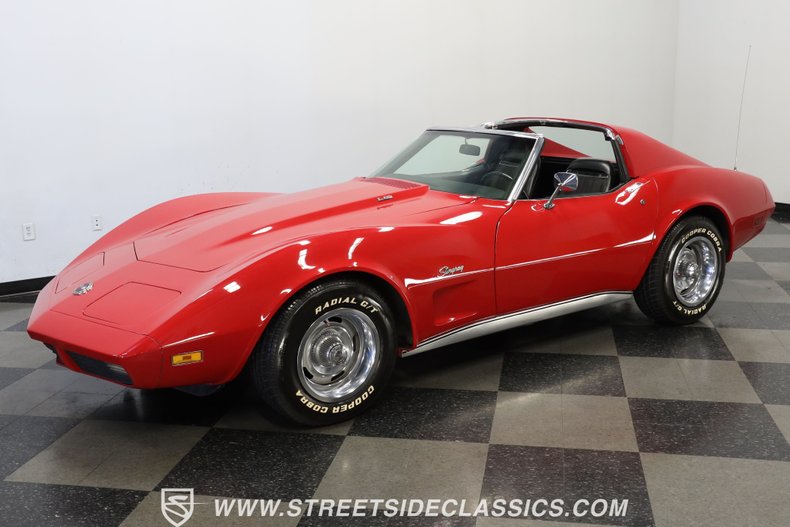 Chevrolet-Corvette-1974-Red-Black-4